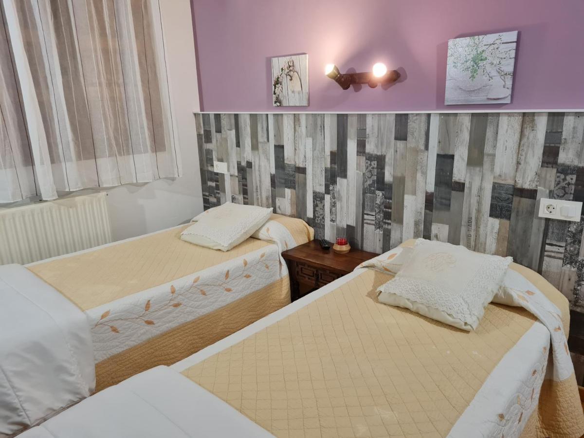 Restaurante Hotel Rural Papasol อาตาปูแอร์กา ภายนอก รูปภาพ